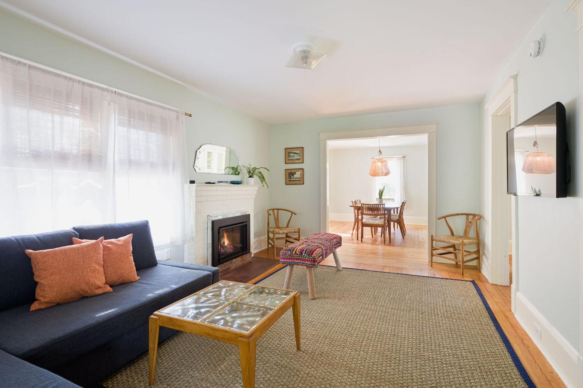Queen City Bungalow & Cottages Бърлингтън Екстериор снимка