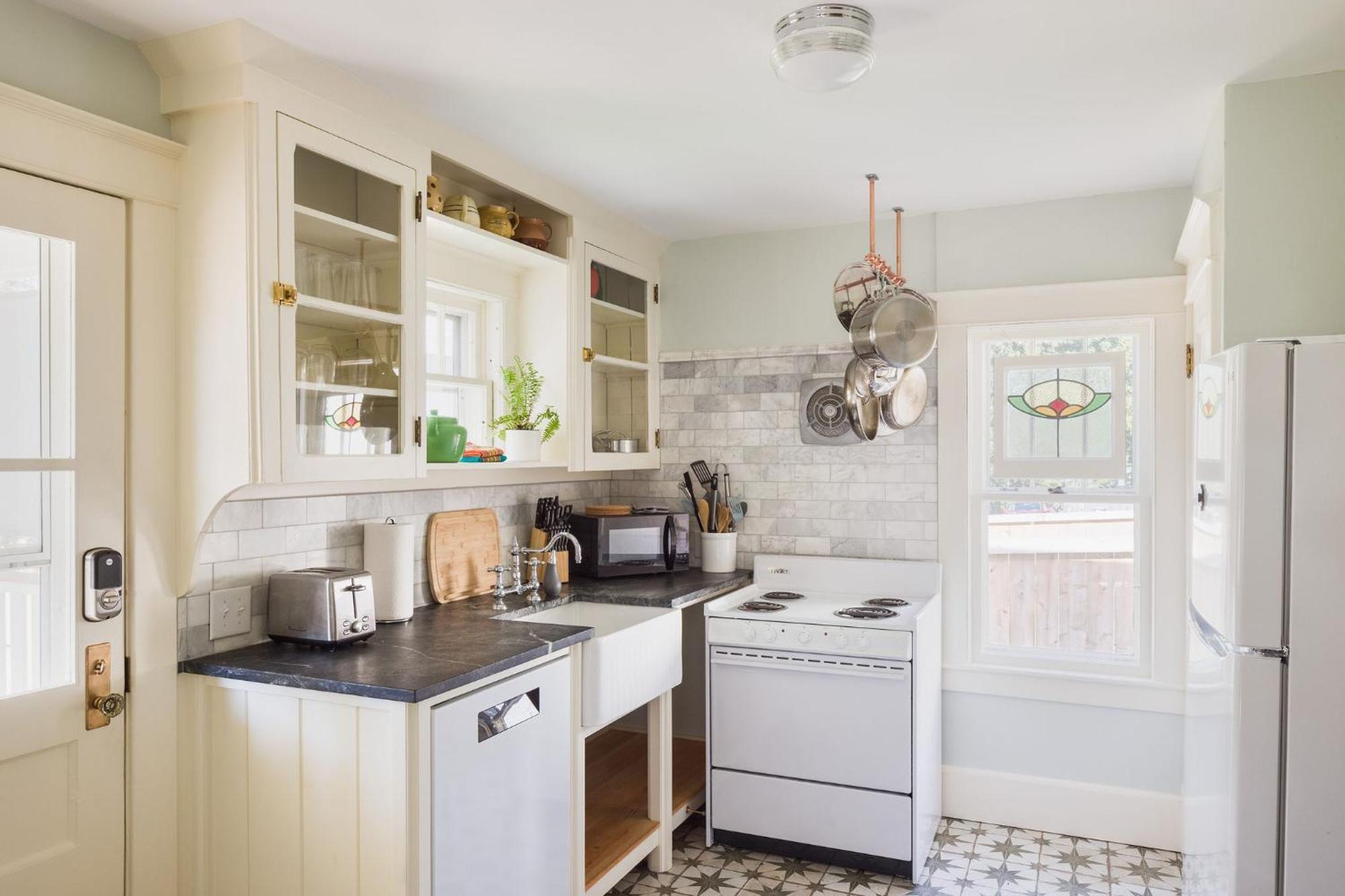 Queen City Bungalow & Cottages Бърлингтън Екстериор снимка