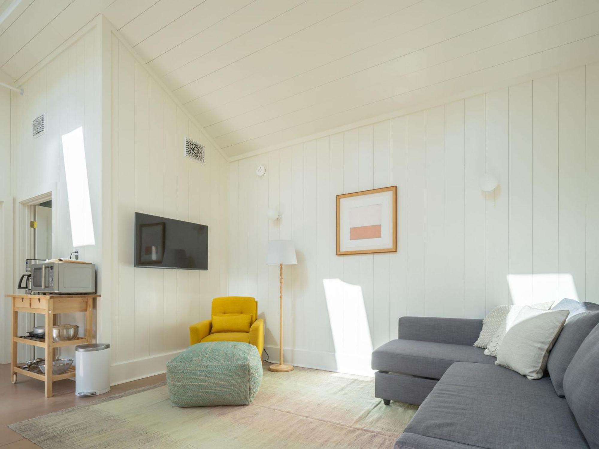 Queen City Bungalow & Cottages Бърлингтън Екстериор снимка